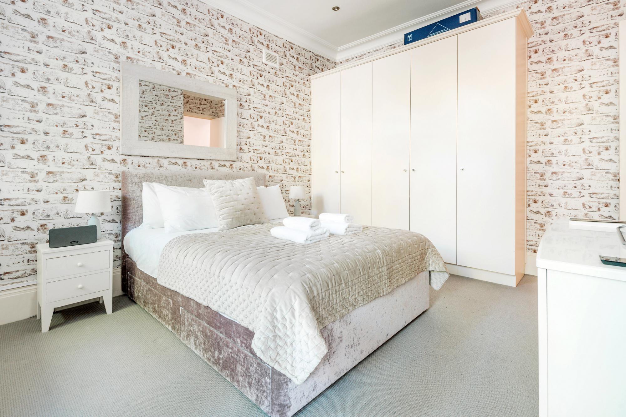 Stunning Home Near Earl's Court 1
