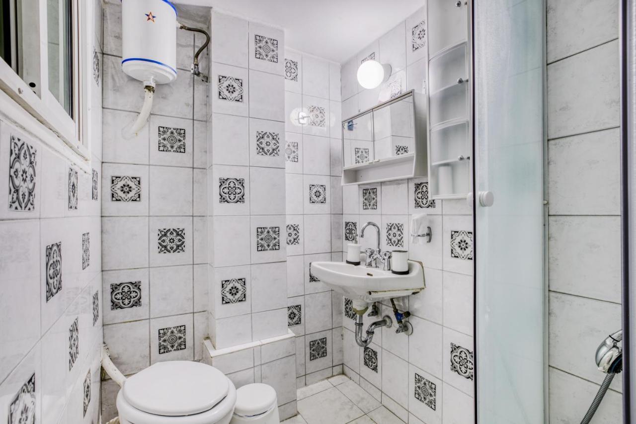 Studio in the Heart of Acropolis (Adults Only)