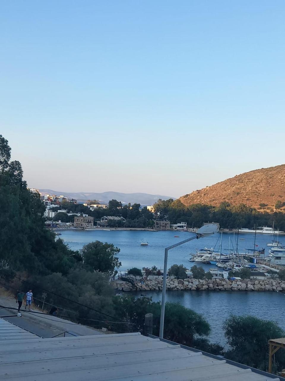 Yaz Kıs Guzel Manzaralı Ev