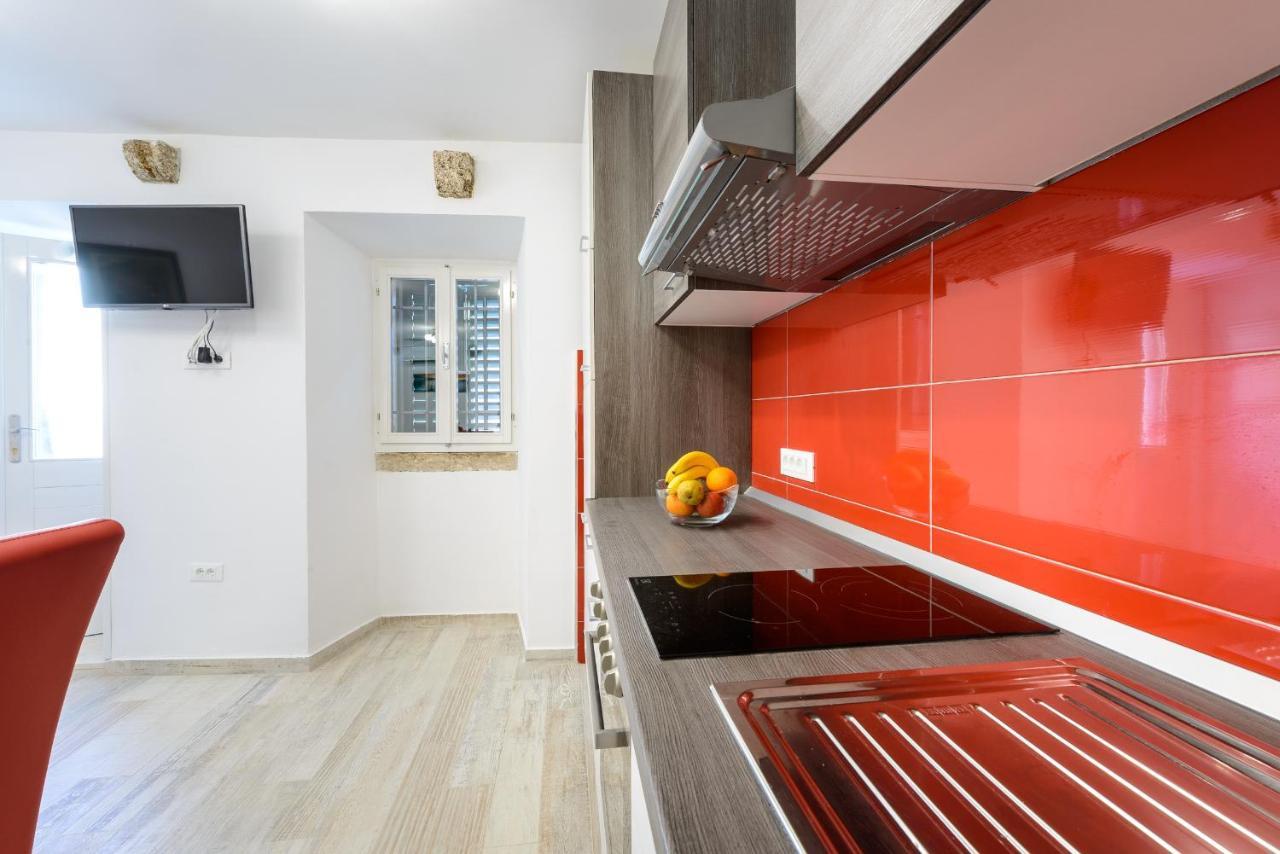 Lucky Apartment 1