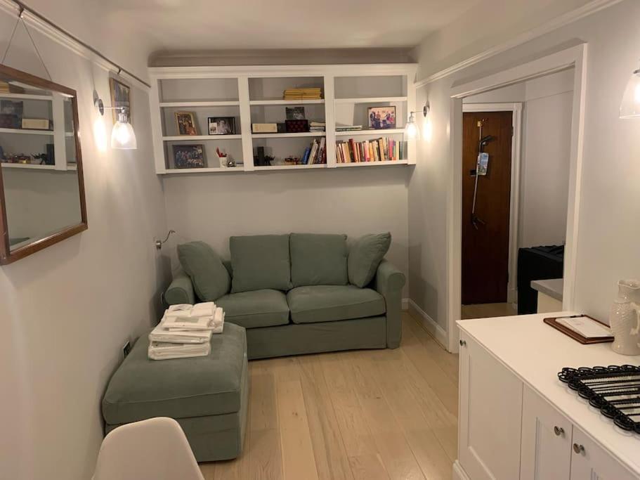 South Kensington Studio 2
