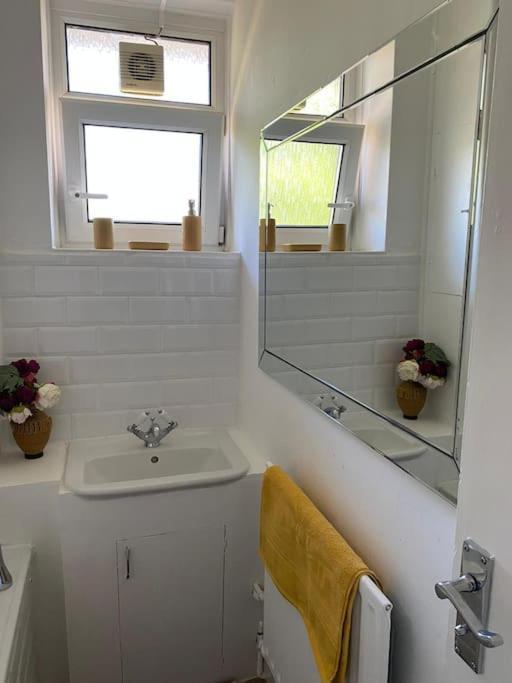 Lovely 2 Bedroom Flat in Greater London 2