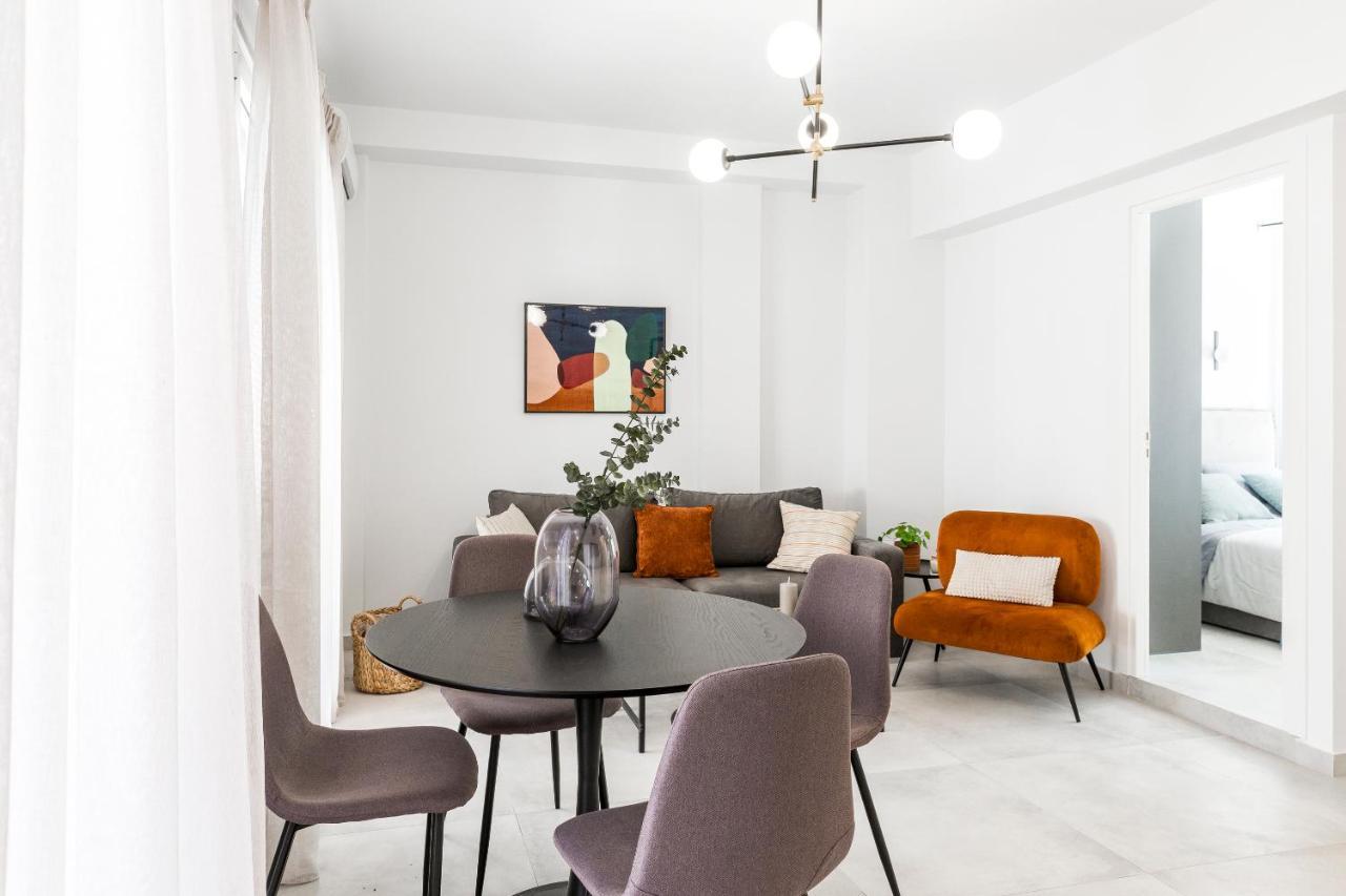 A Bright Nest in the Heart of Plaka