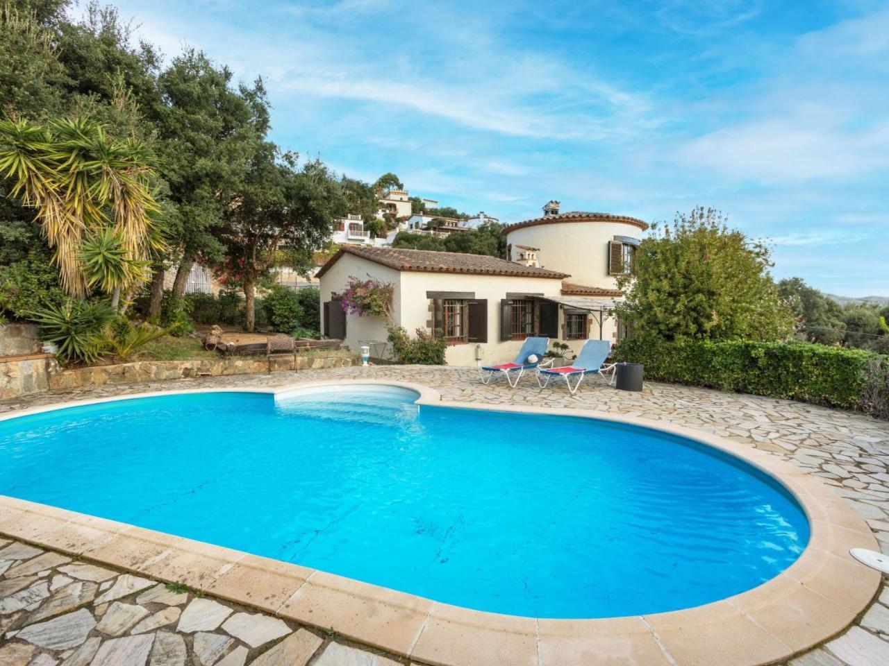 Holiday Home Nimes by Interhome
