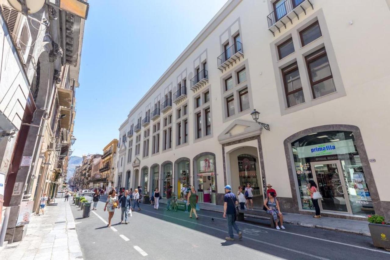 Palazzo Quaroni by Palermo BLU