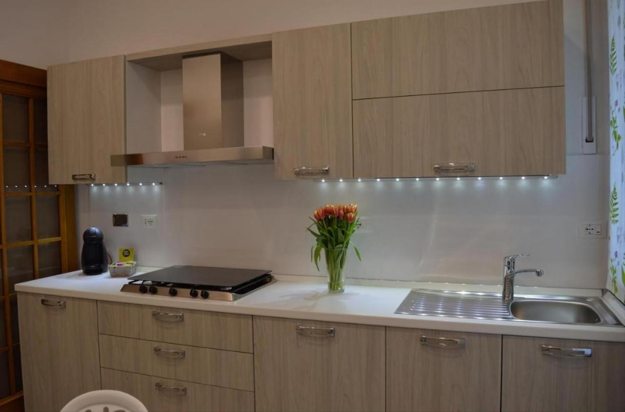 Godi Fiorenza Suite - Duomo a 15 Minuti E Aeroporto a 4 Minuti Con Tramvia T2 (Adults Only) 2