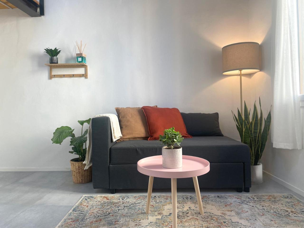 Newly Renovated Modern&Bright Apt - City Center 2