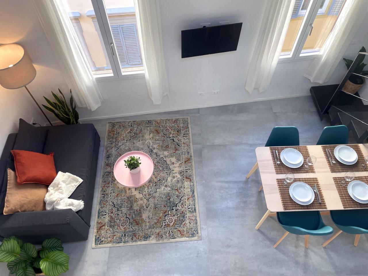 Newly Renovated Modern&Bright Apt - City Center