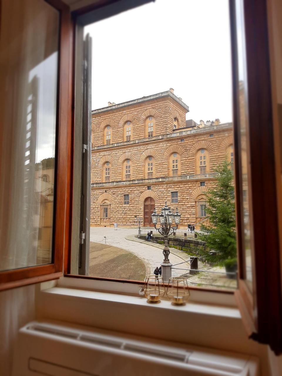 Piazza Pitti View 1