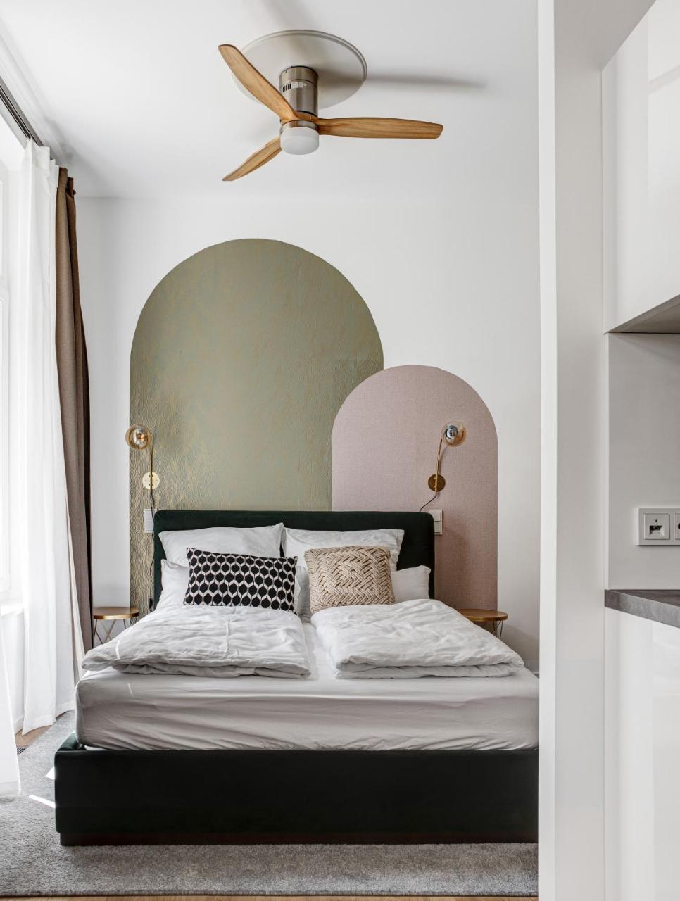 Arbio I Luxury Apartments in East Side Gallery 2