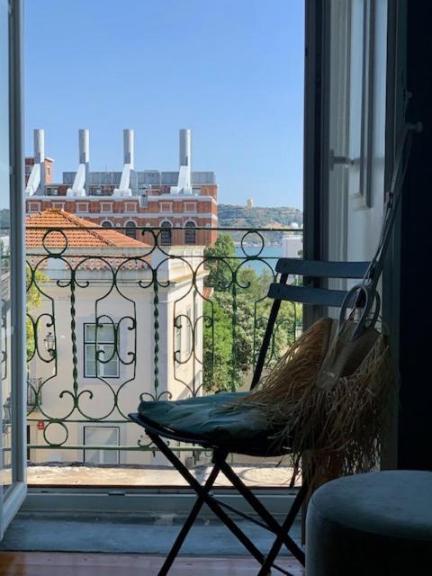 Guestready - Elegant River View Duplex in Belem 2