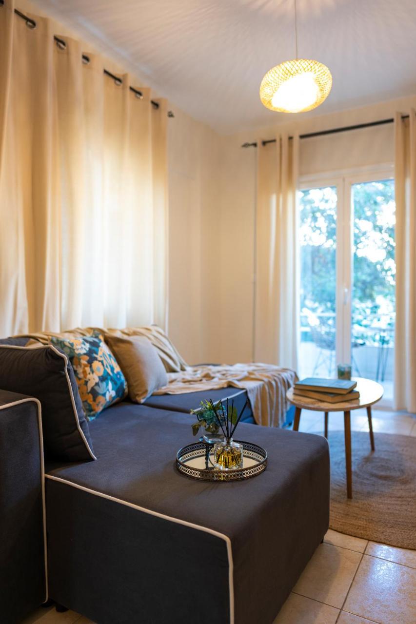 Ariadni Suite 1 2