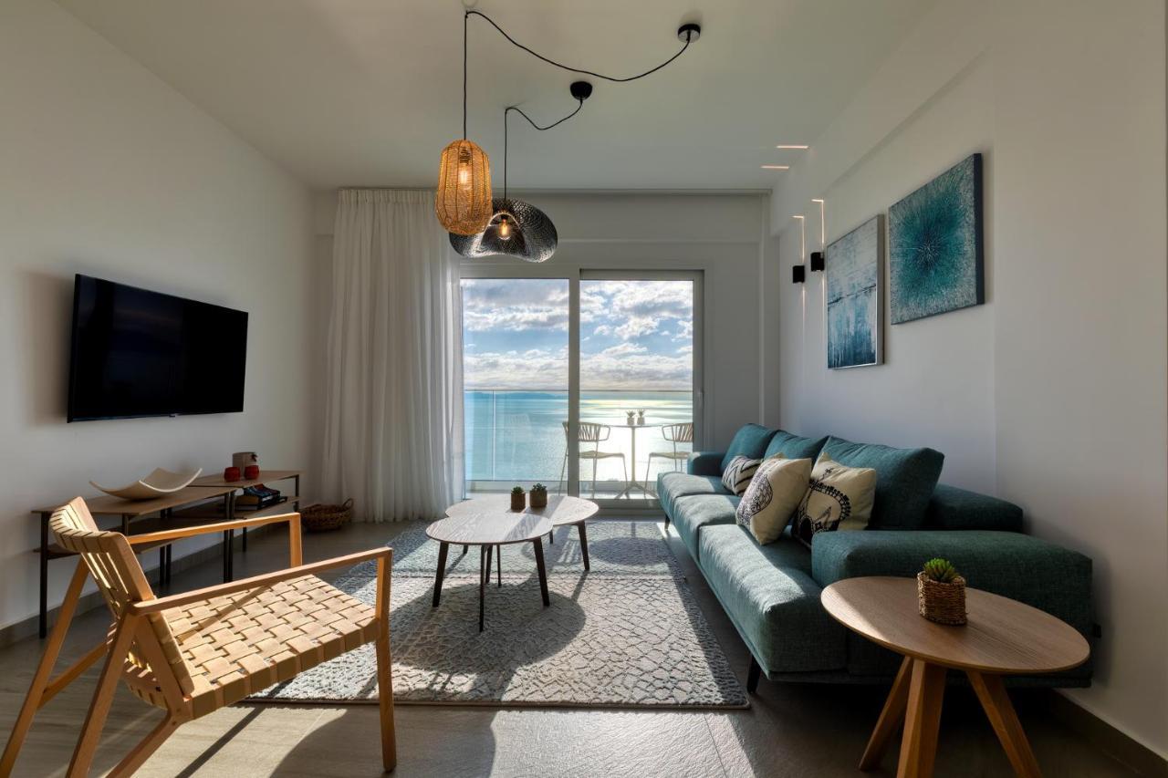 Stoa Apartments