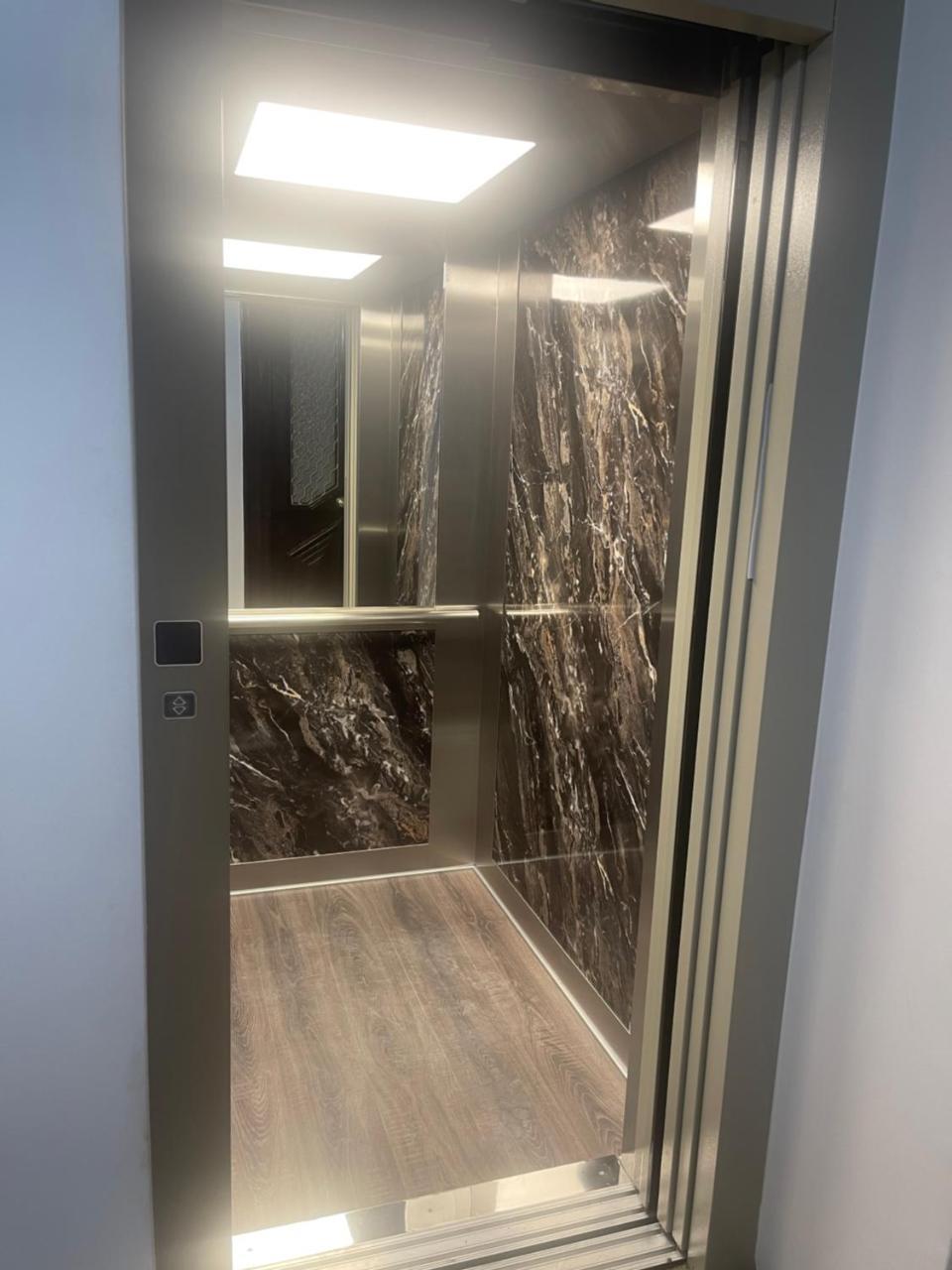 The Maroon Bottle Luxury Suites 1