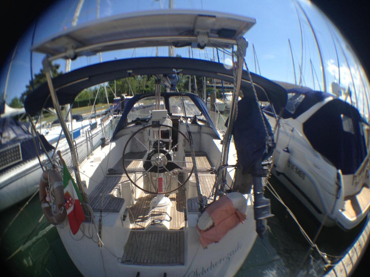 Cavallino Luxury House Boat 2