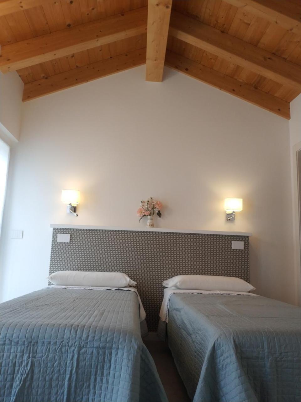Sweet Homes 1