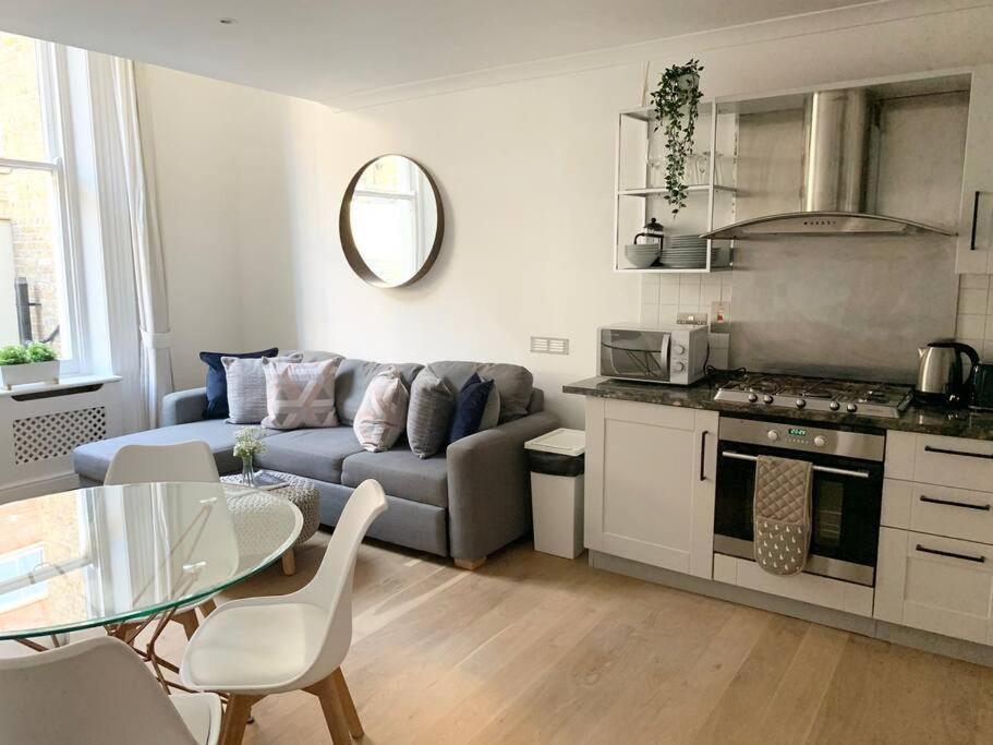 Courtfield Gardens 2 Bedroom Residence 1