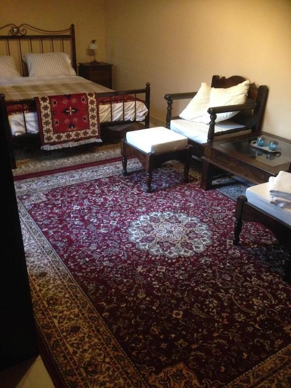 The Knight And the Pomegranate - Luxury Medieval Villa