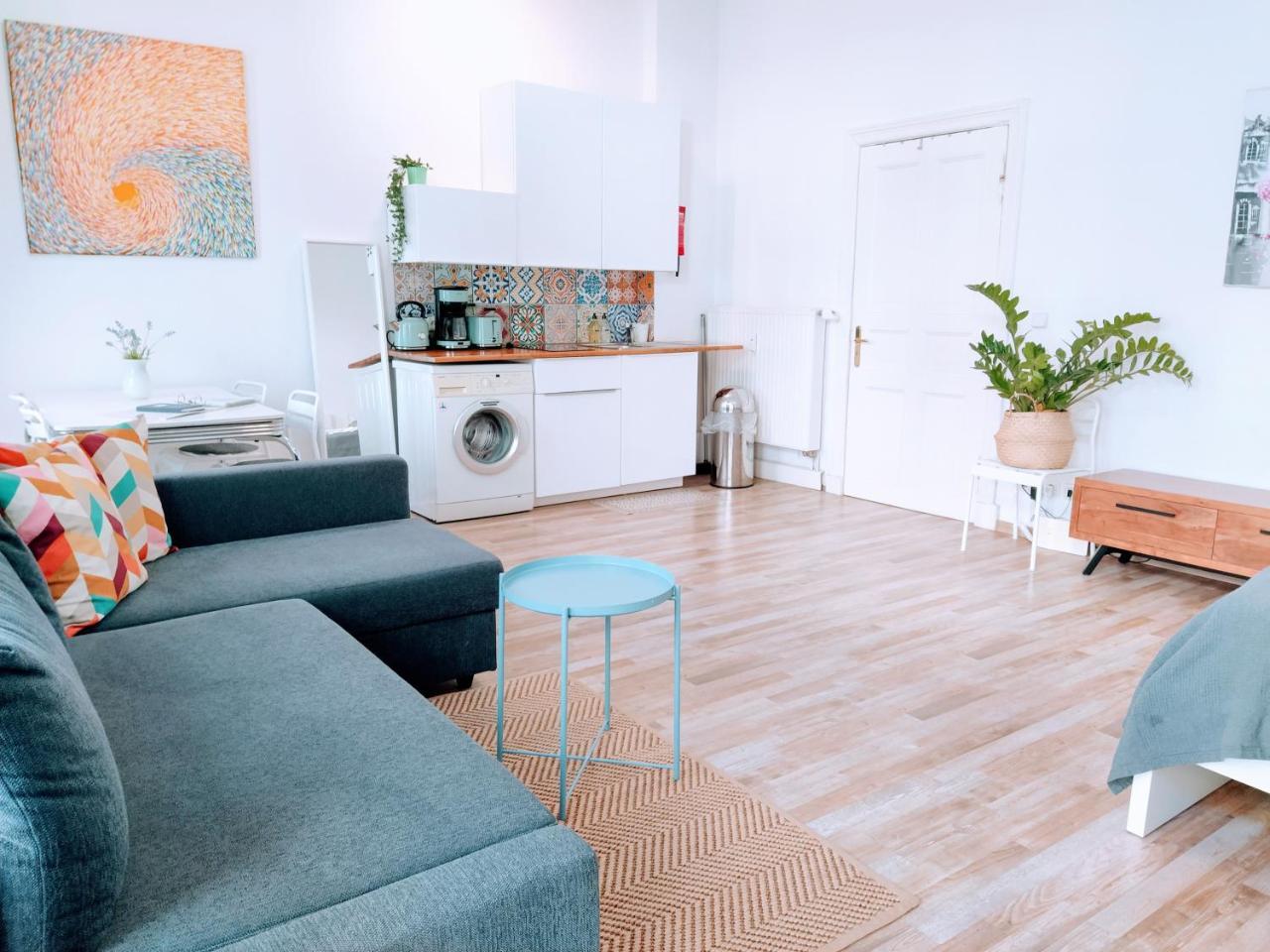 Cozy Studio in Friedrichshain, 4 Quiet Guests Only