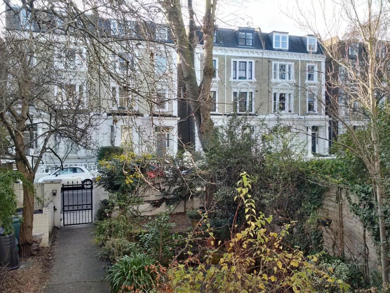 Luxury Holland Park, Sleeps 2, Free S'fast Wifi (Adults Only) 1