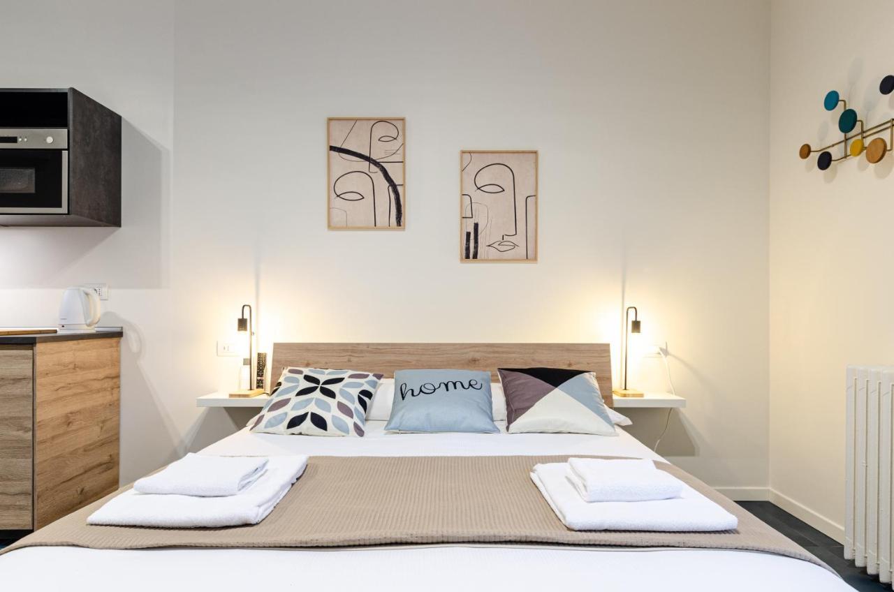 Velasquez Apartments - a - San Siro