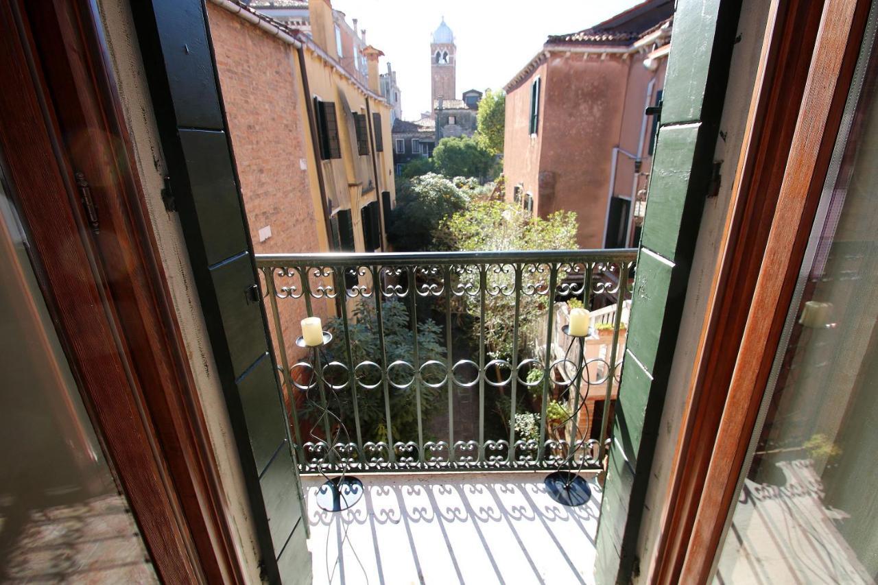 Sunny Ghetto Canalview (Adults Only) 2