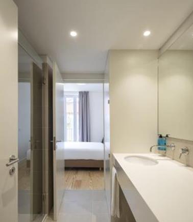 Lisbon Serviced Apartments - Santos 1