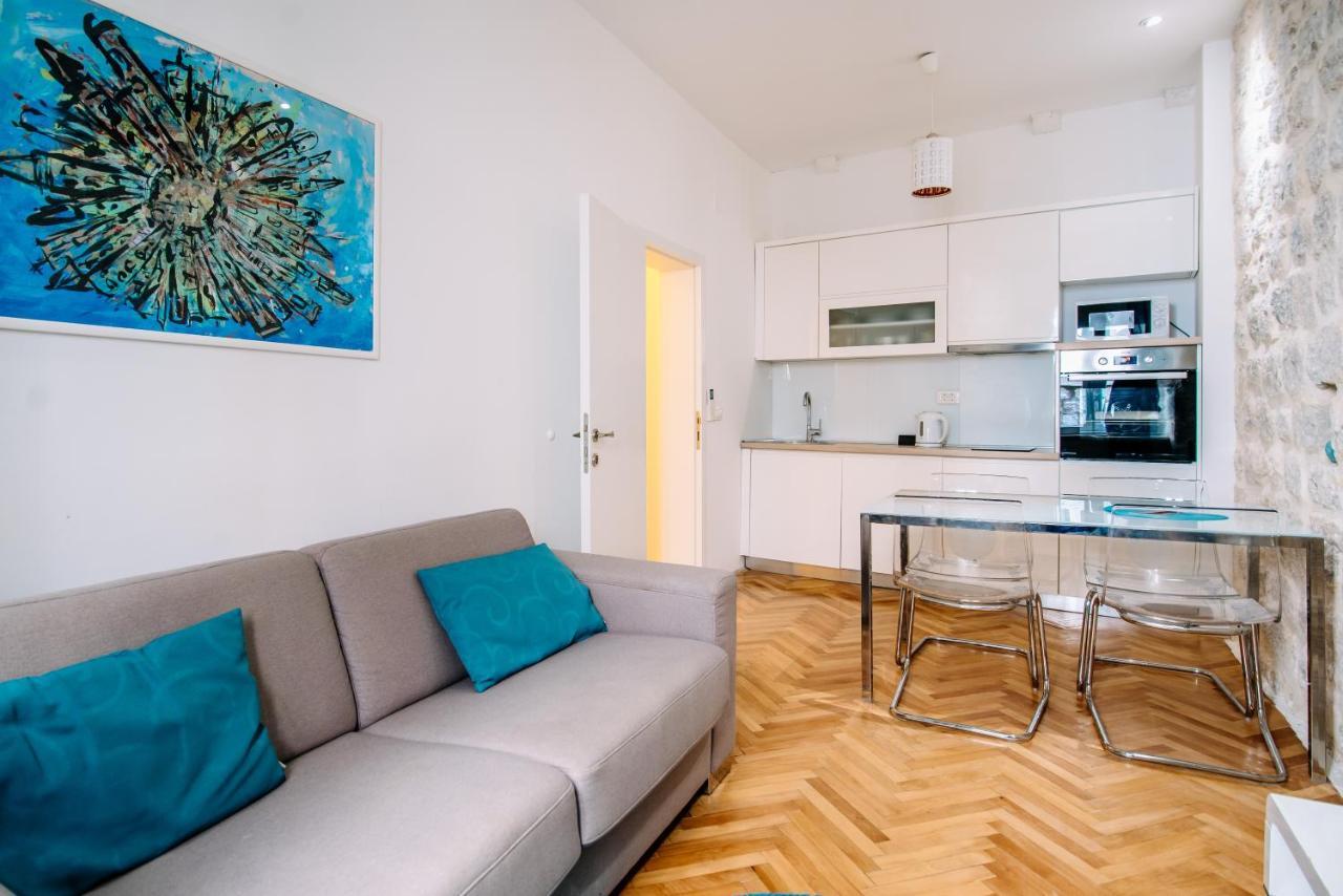Amorozo Apartments by Duhomes 1