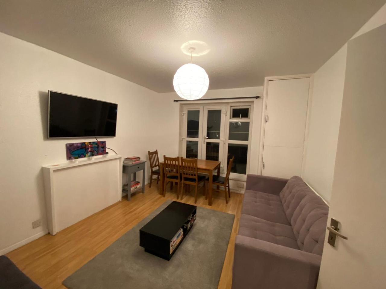 Spacious 1 Bed Flat in Dalston