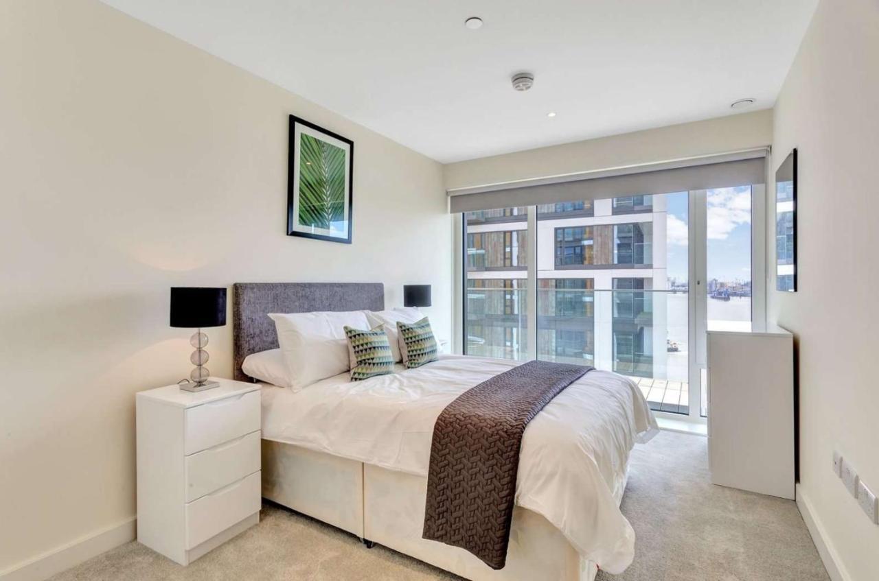 Riverside Apartment Minutes From Elizabeth Line