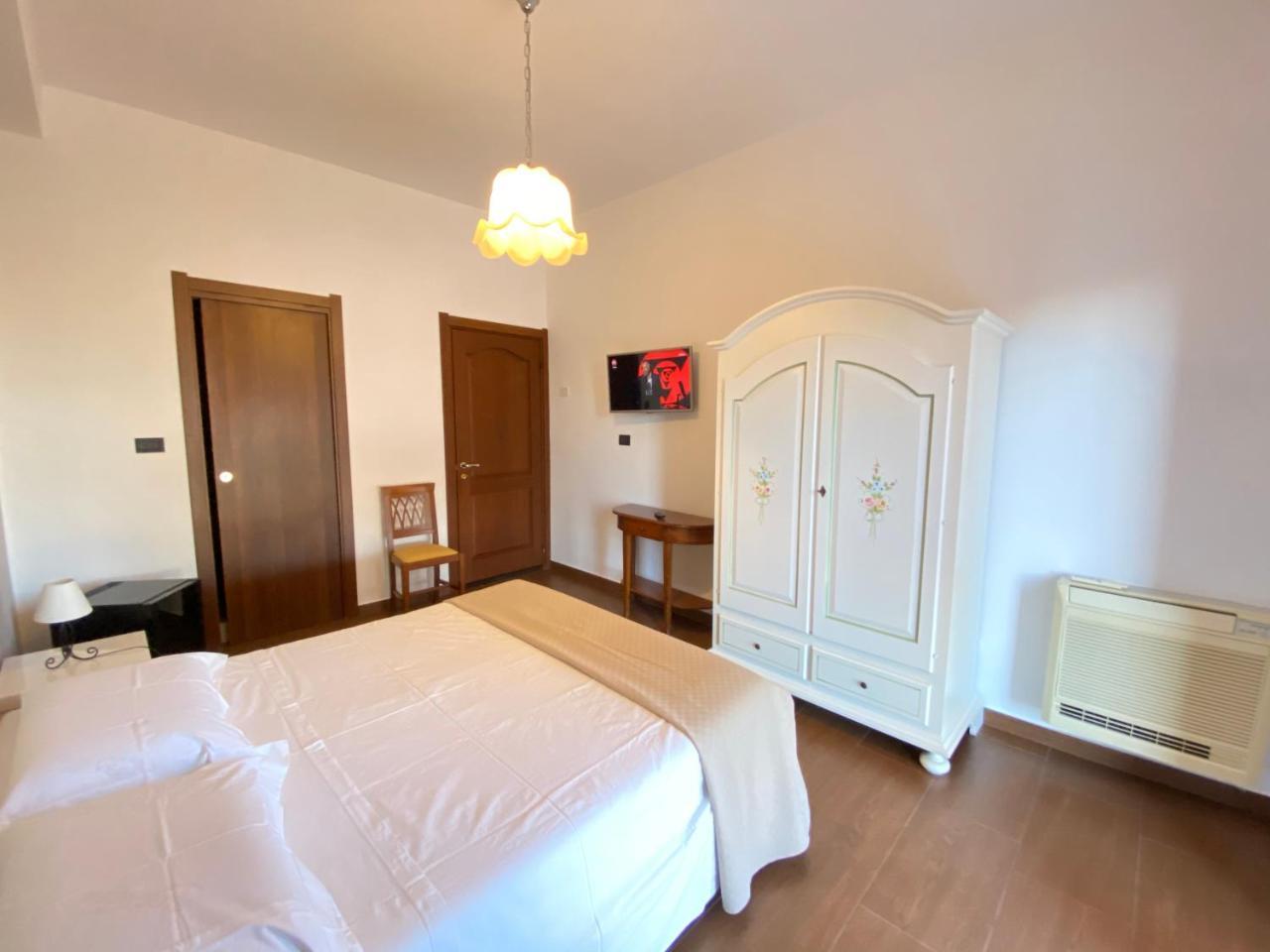 Panoramic Rooms 2