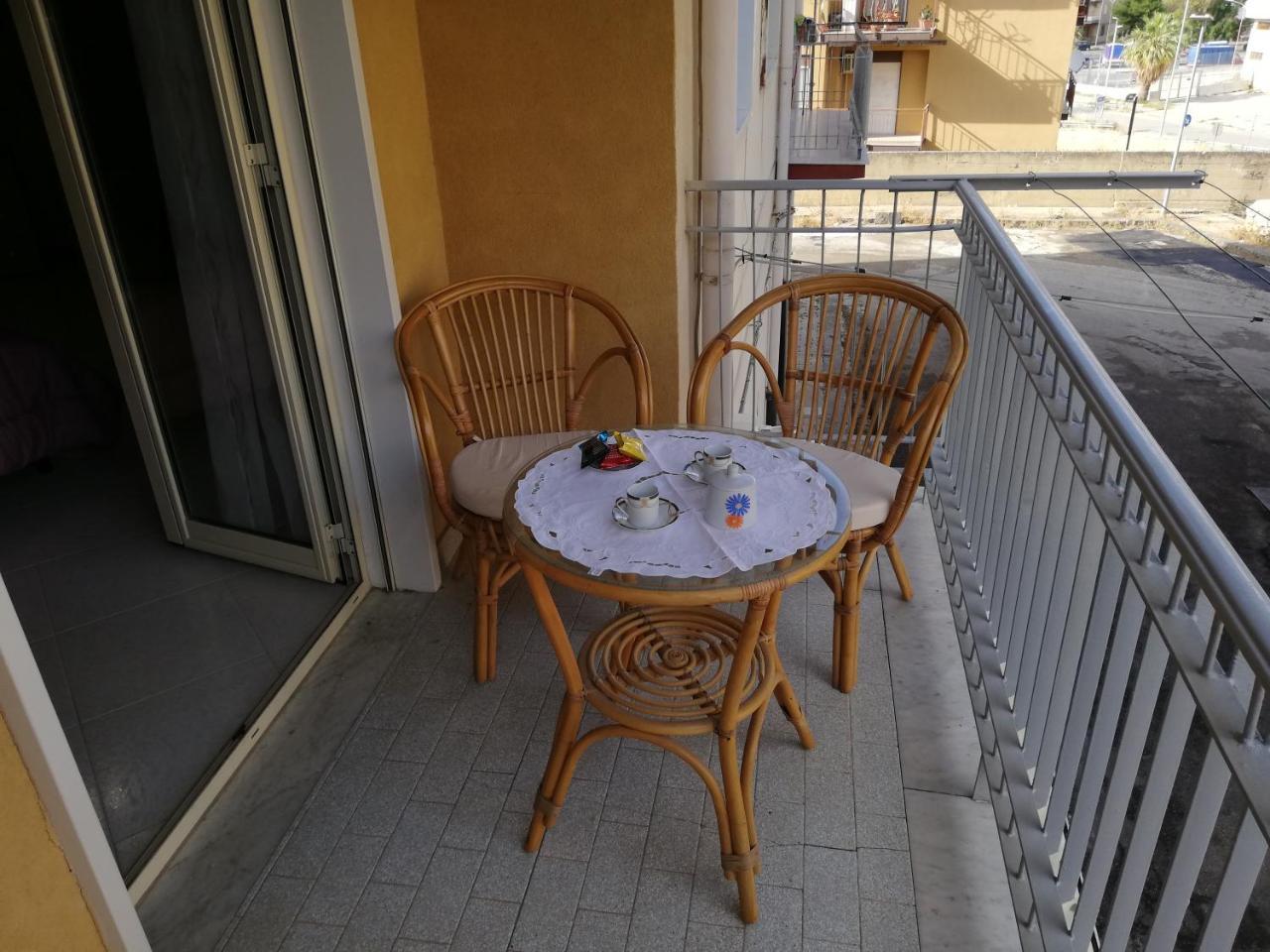 La Suite di Empedocle (Adults Only)