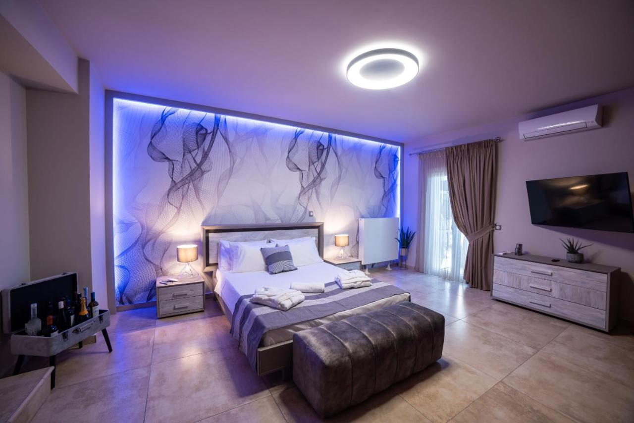 Daedalus Luxury Home - Seaview & Heated Pool