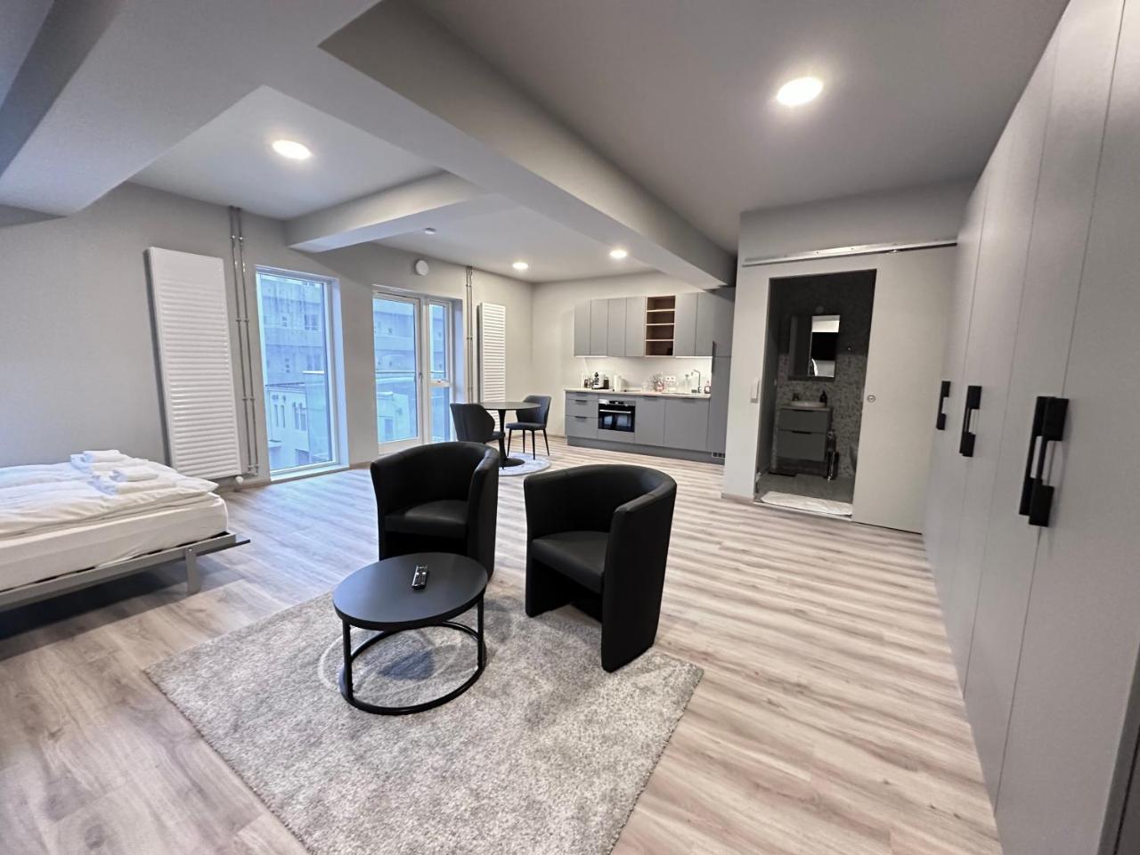 Hh Apartments