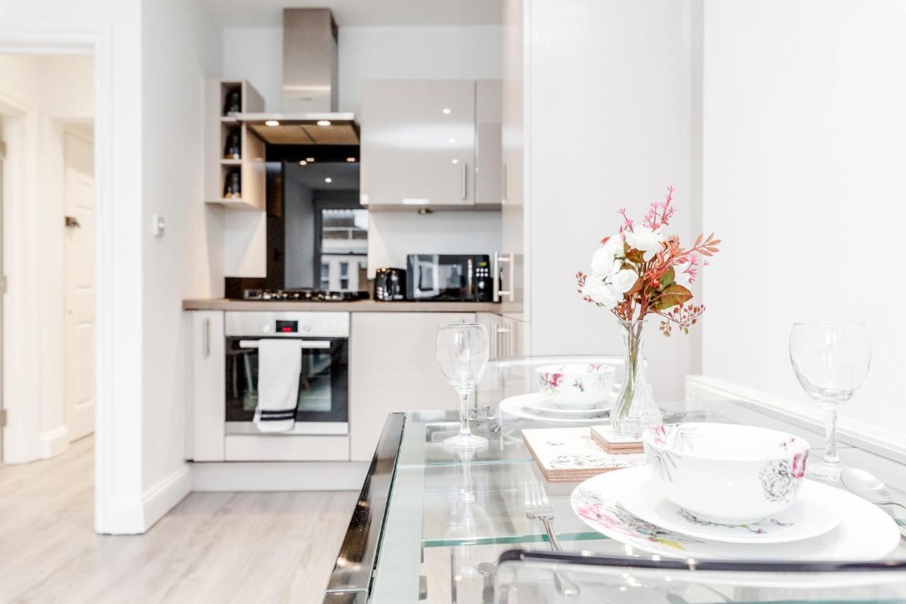 Bright & Modern 2-Bed Notting Hill Apartment