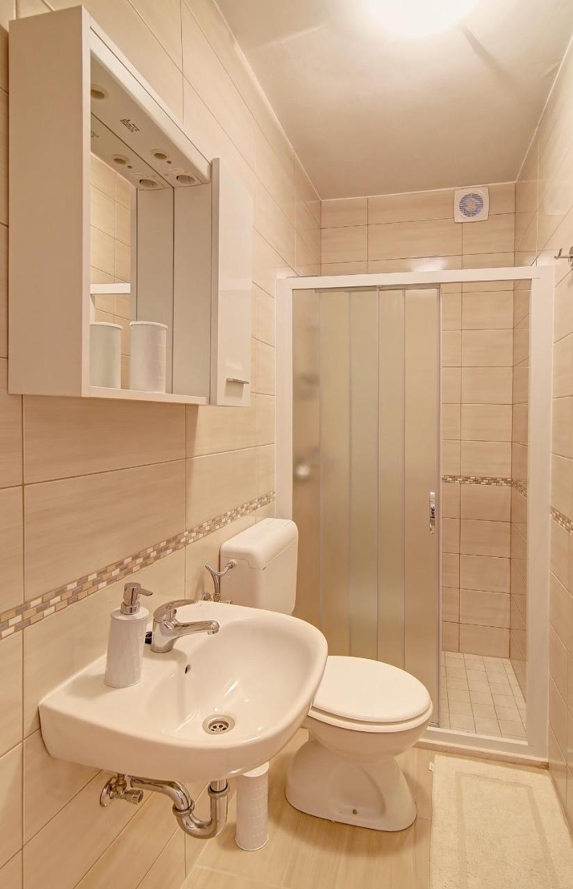 Marija Rooms 2
