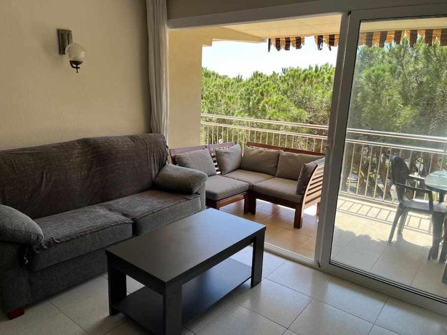 Piso Con Encanto Con Piscina Comunitaria