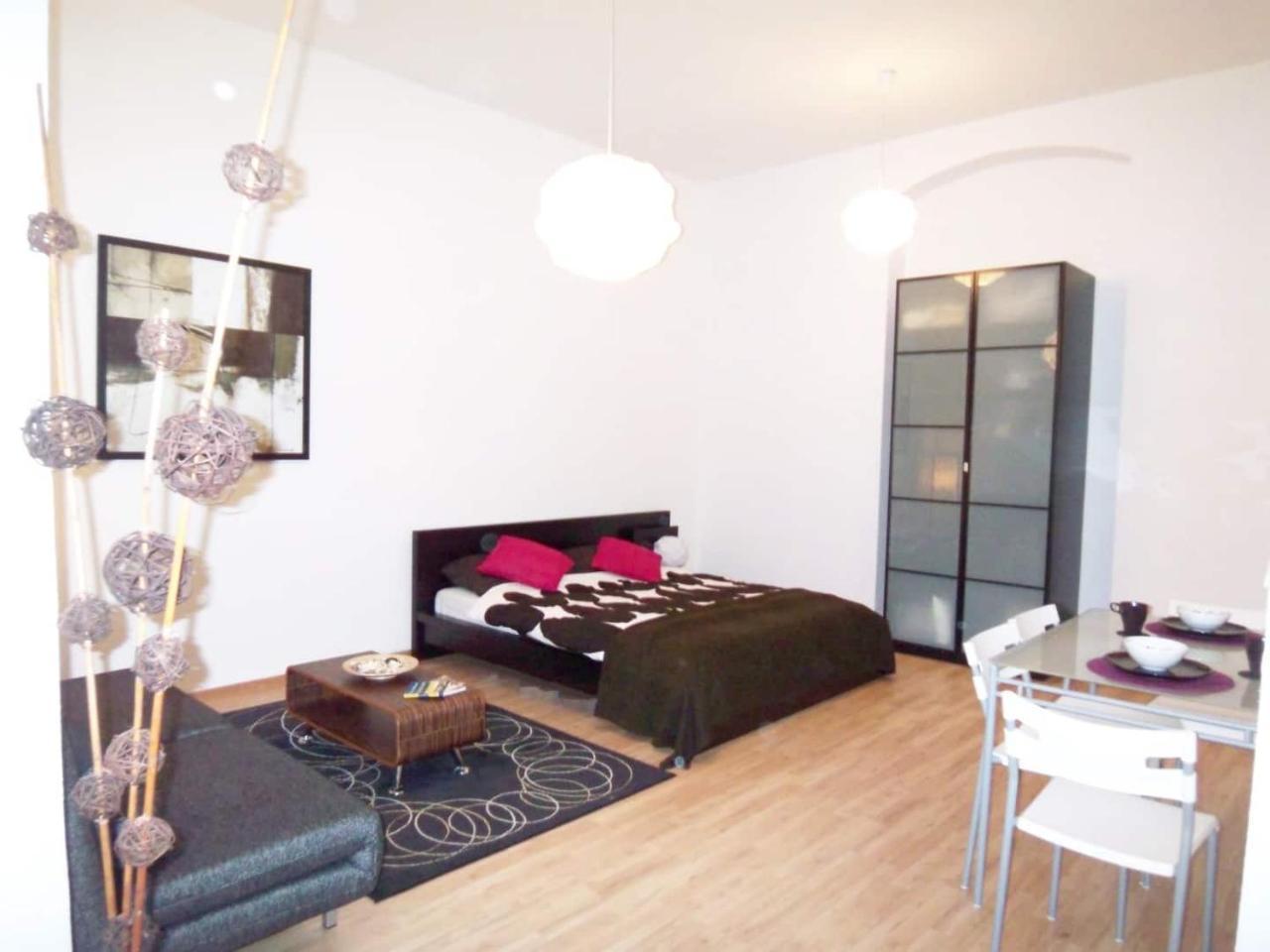 Quiet Studio Apartment in Prenzlauer Berg Near Mauerpark 1