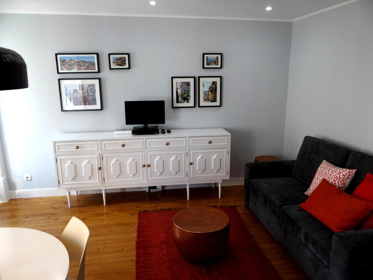 Se Apartment 1