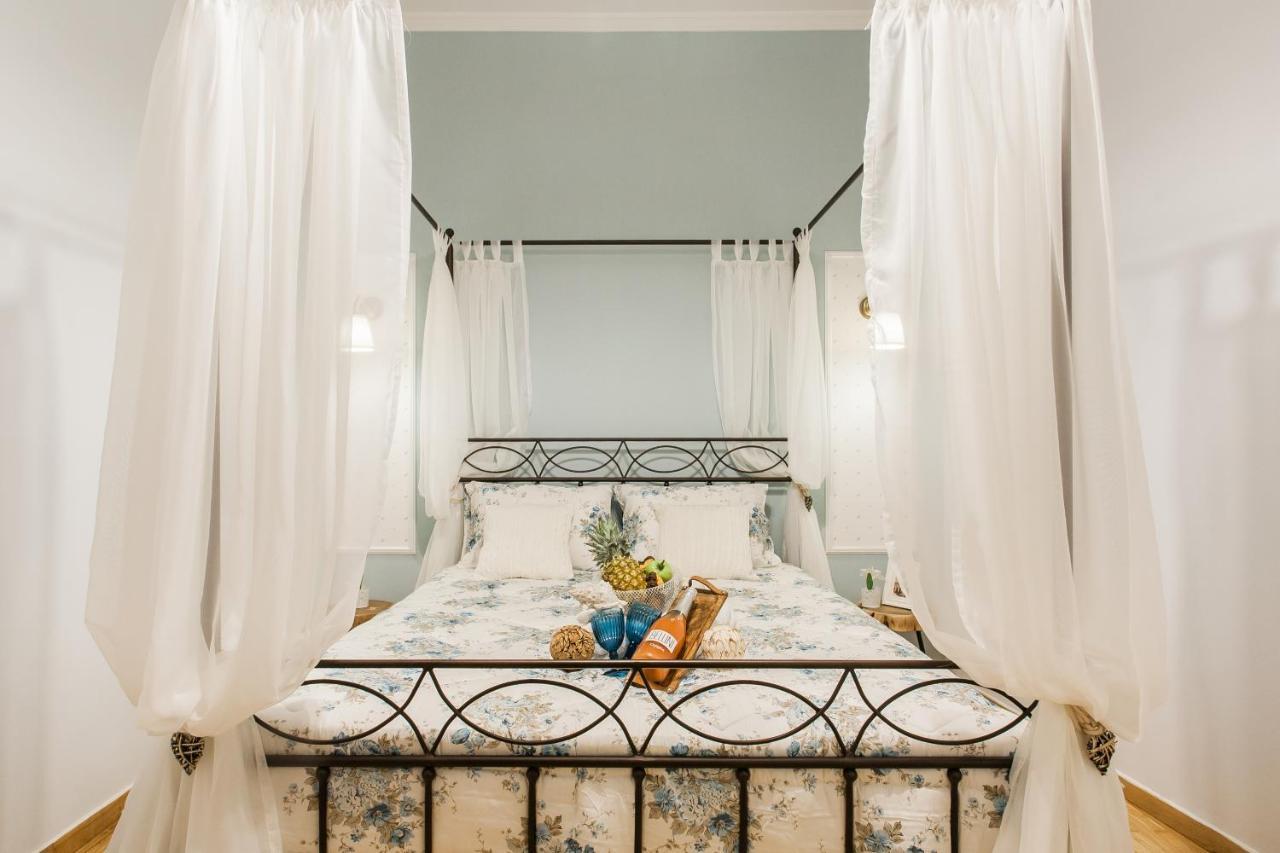 Syntagma Private Sweet Safe Double Rooms in Apartment (Adults Only)
