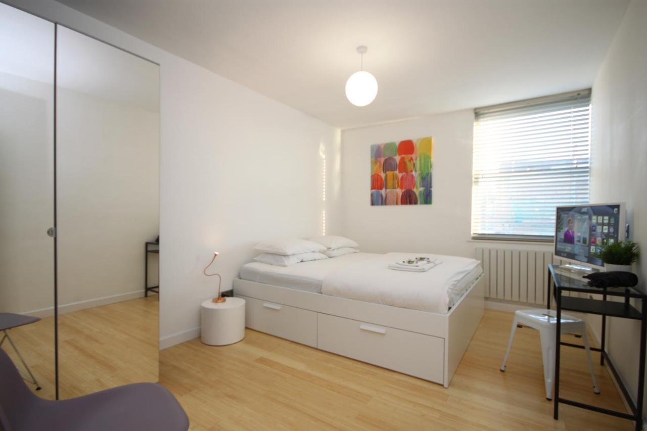 Camden Town Spacious 2 Bedroom Apartment - Sleeps 5 Guests! 2