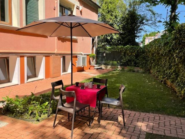 Venice-Lido Apartment with An Esclusive Garden 1