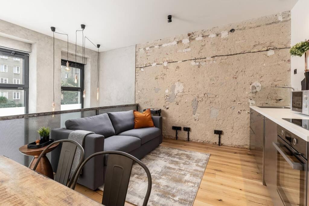 Industrial 42sqm 3room Maisonette Apt Near Center #2