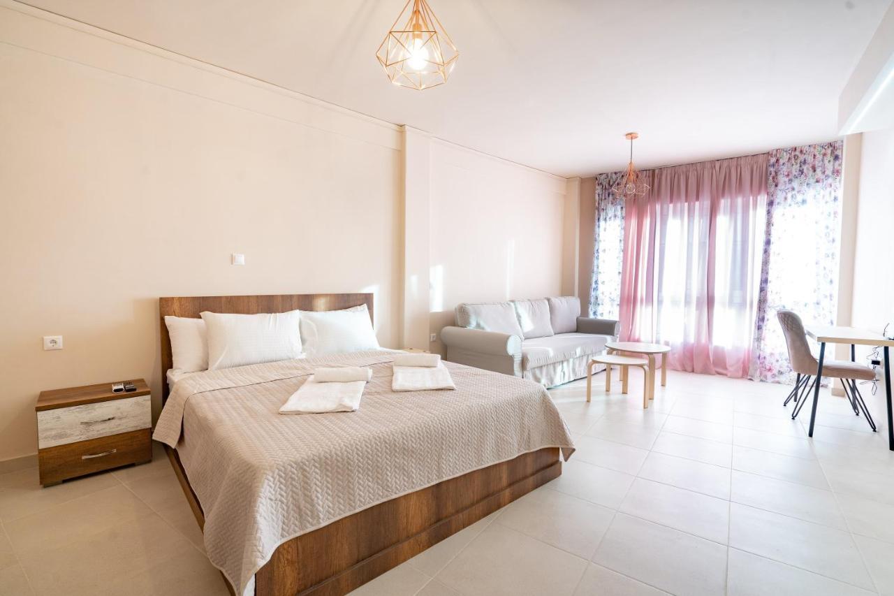 Monastiraki Metro Station Studio for 4 Persons (Adults Only)