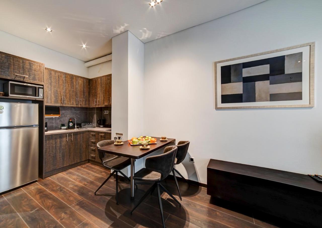 Classy And Stylish Apartment Next To Hilton