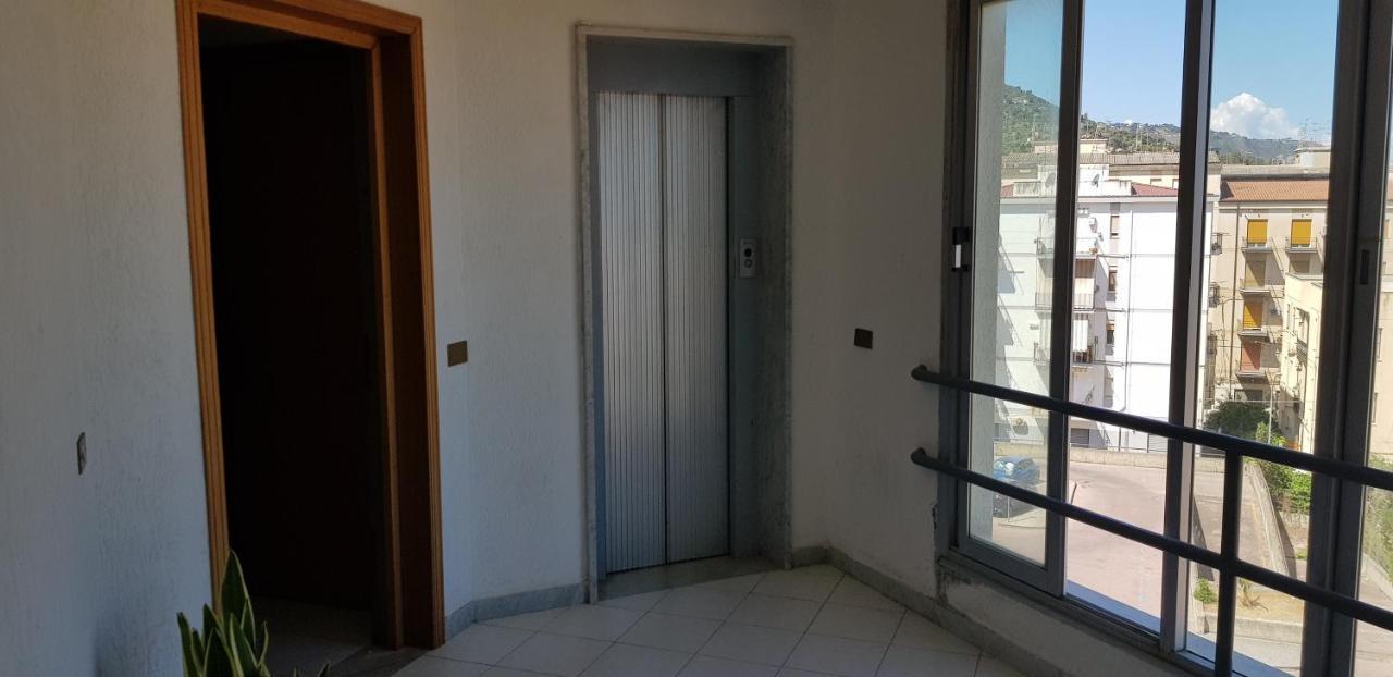 Cefalu Apartment 504 2