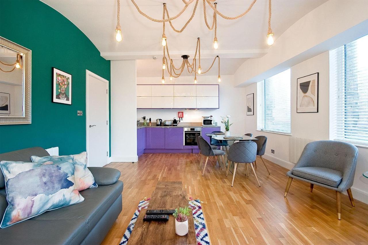 Mulberry Flat 4 - Two Bedroom 2nd Floor by City Living London 2