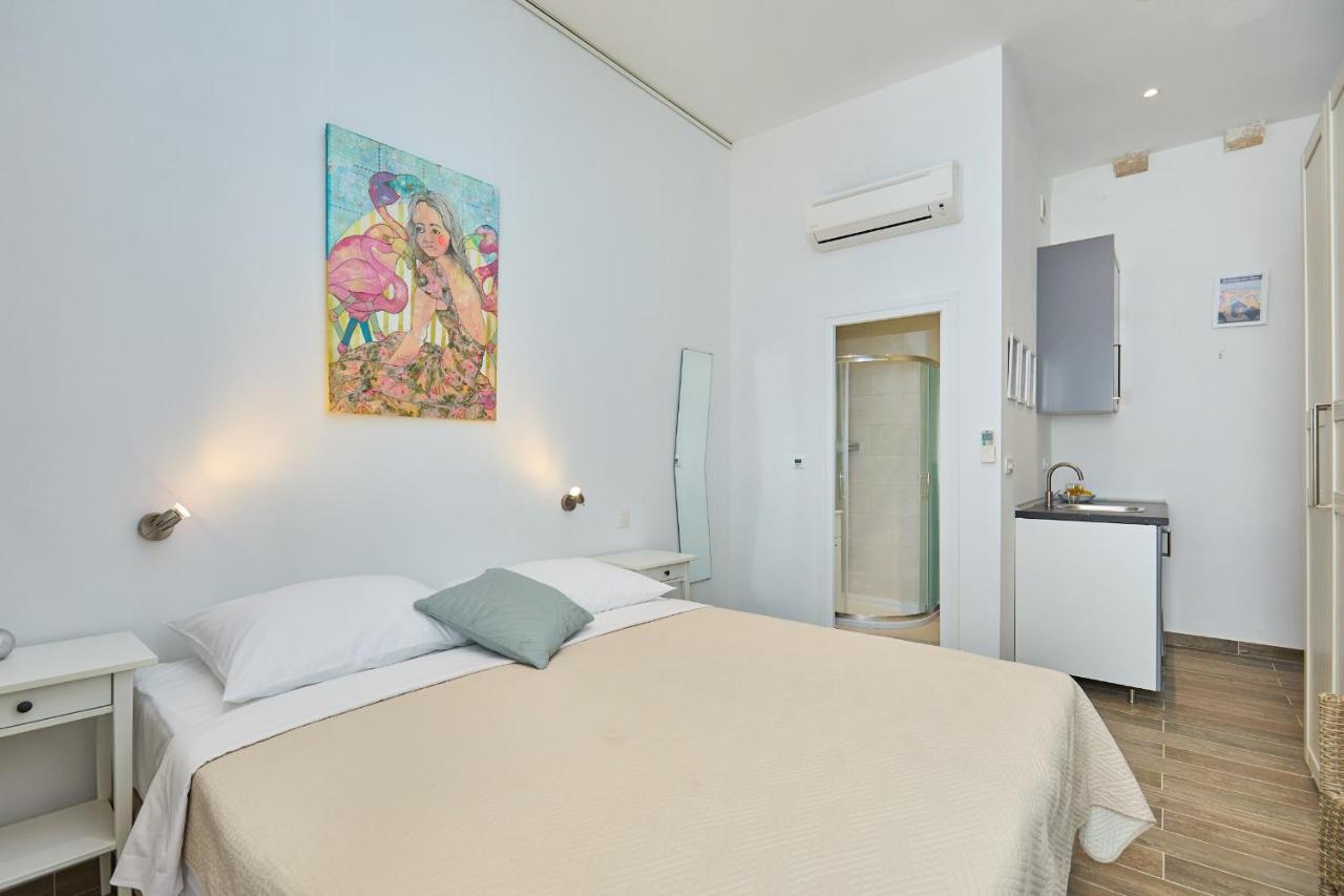 Room Eddie 2