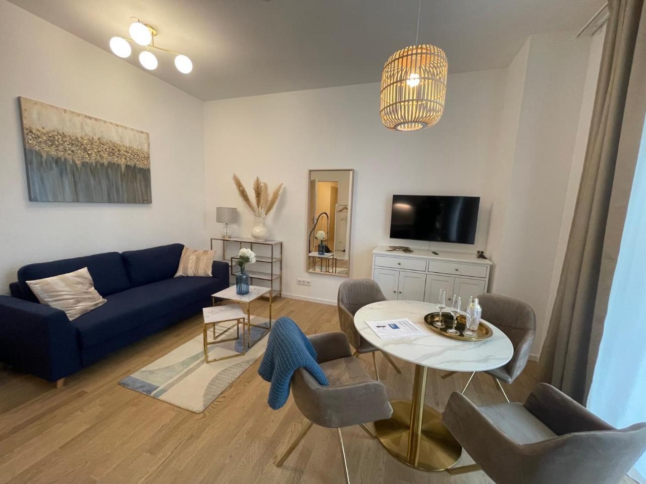 Pure Berlin Apartments - Luxury at Pure Living in City Center 1