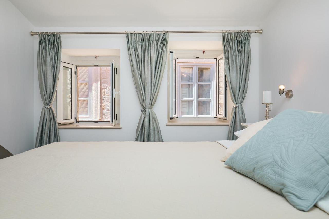 Room Annette 1